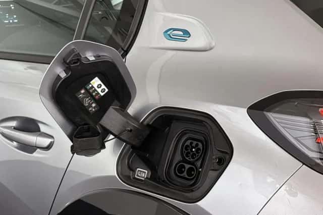 Peugeot e-208 (2023) thumbnail 27