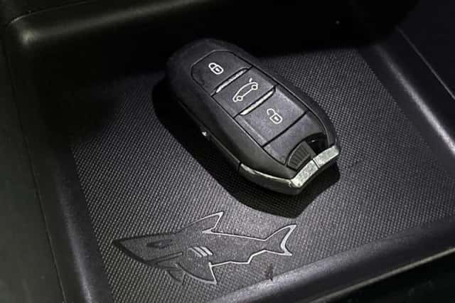 Opel Corsa-e (2023) thumbnail 23