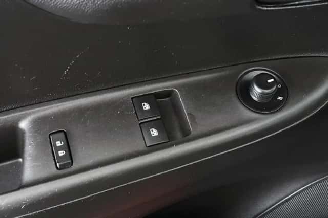 Opel Karl (2019) thumbnail 23