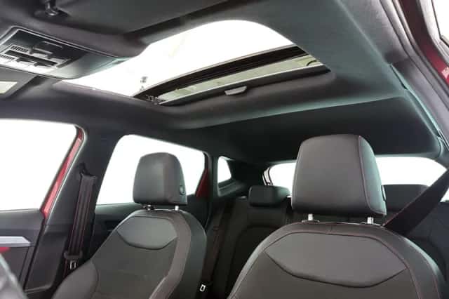SEAT Ibiza (2019) thumbnail 8