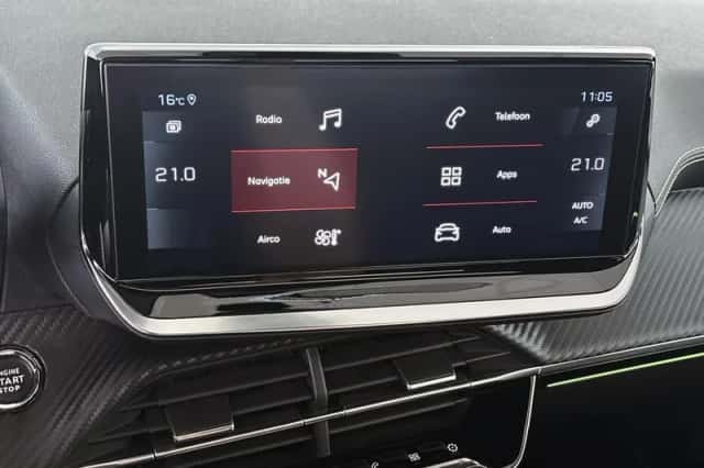 Peugeot 2008 (2023) thumbnail 13