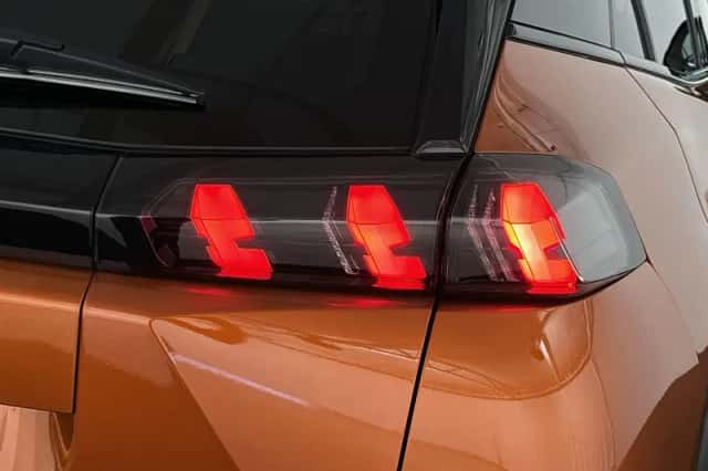 Peugeot 2008 (2023) thumbnail 21