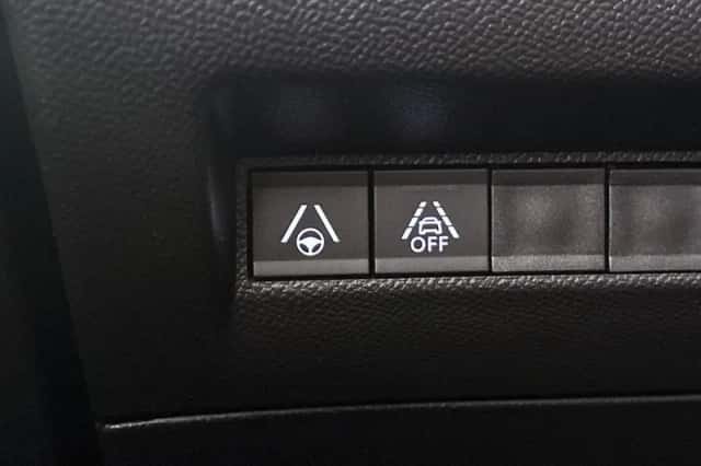 Peugeot 2008 (2023) thumbnail 26