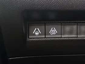 Peugeot 2008 (2023) thumbnail 26