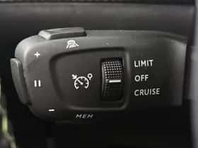 Peugeot 2008 (2023) thumbnail 29
