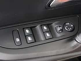 Peugeot 2008 (2023) thumbnail 30