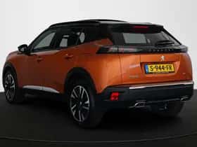 Peugeot 2008 (2023) thumbnail 4