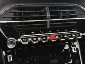 Peugeot 2008 (2023) thumbnail 36