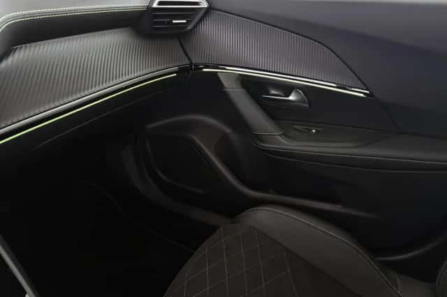 Peugeot 2008 (2023) thumbnail 38