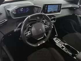 Peugeot 2008 (2023) thumbnail 5