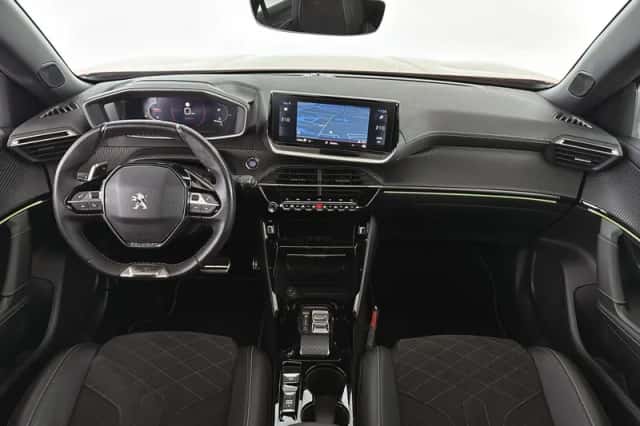Peugeot 2008 (2023) thumbnail 7