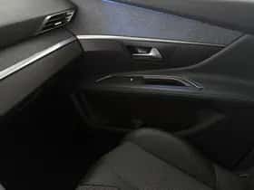 Peugeot 3008 (2022) thumbnail 22