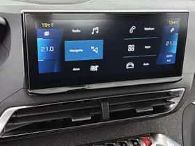 Peugeot 3008 (2022) thumbnail 29