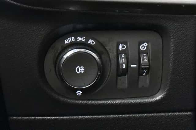 Opel Mokka (2022) thumbnail 21