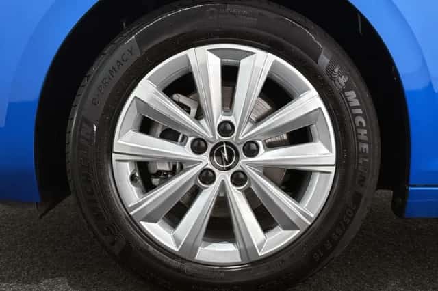 Opel Astra (2023) thumbnail 18