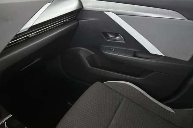 Opel Astra (2023) thumbnail 29