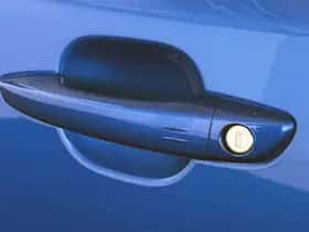 Peugeot e-2008 (2022) thumbnail 18