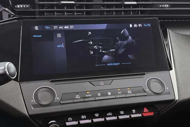 Peugeot 308 (2024) thumbnail 19