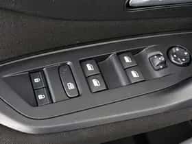 Peugeot 308 (2024) thumbnail 24