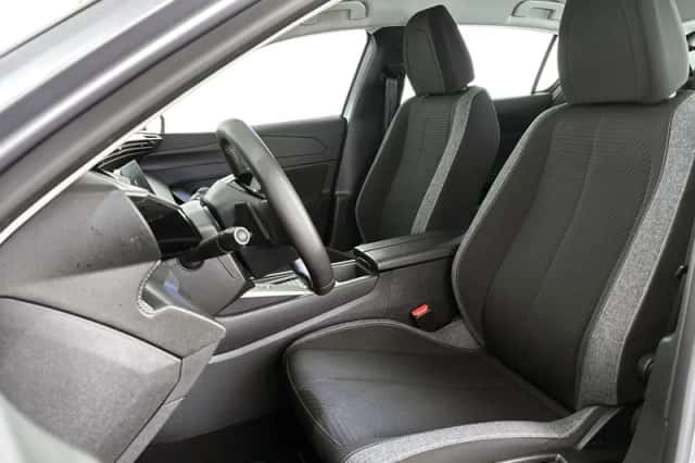 Peugeot 308 (2024) thumbnail 6