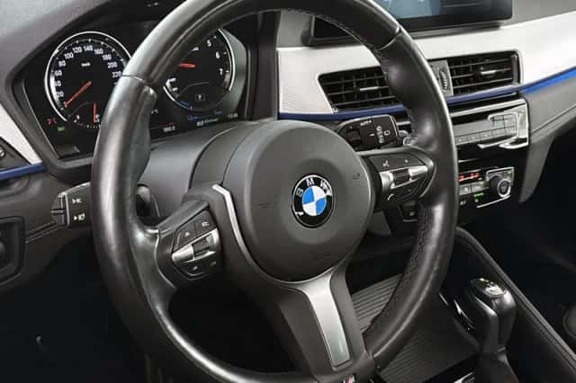 BMW X2 (2021) thumbnail 12