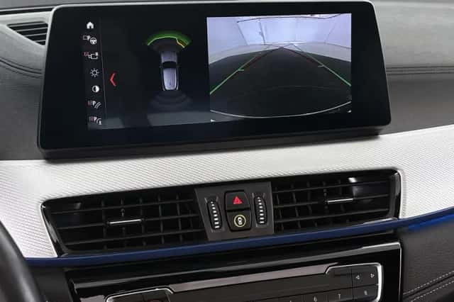 BMW X2 (2021) thumbnail 16