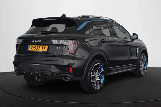 Lynk & Co 01 (2024) thumbnail 3