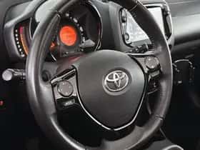 Toyota Aygo (2018) thumbnail 11