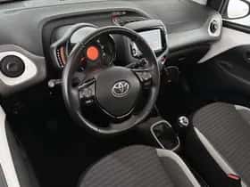 Toyota Aygo (2018) thumbnail 5