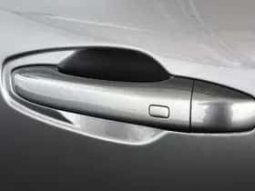 Renault Arkana (2022) thumbnail 17