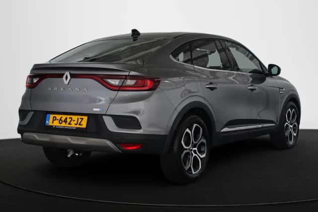 Renault Arkana (2022) thumbnail 3