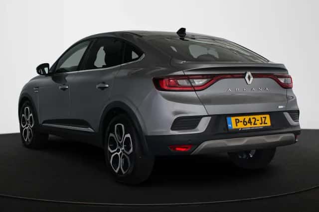 Renault Arkana (2022) thumbnail 4