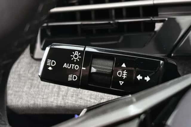 Peugeot 3008 (2025) thumbnail 33