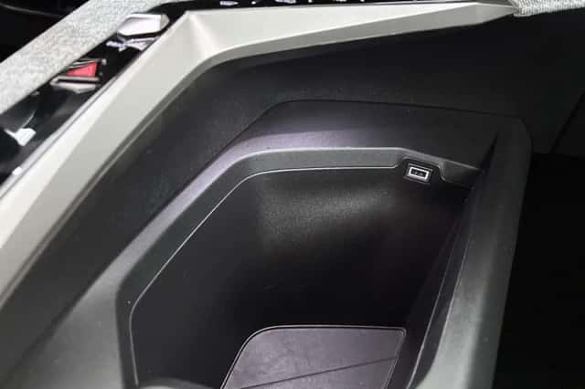 Peugeot 3008 (2025) thumbnail 39