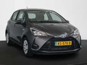 Toyota Yaris (2018) thumbnail 2