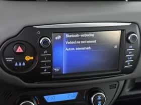 Toyota Yaris (2018) thumbnail 16