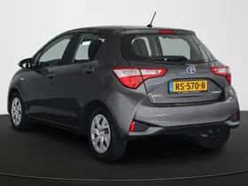 Toyota Yaris (2018) thumbnail 4