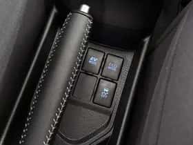 Toyota Yaris (2018) thumbnail 33