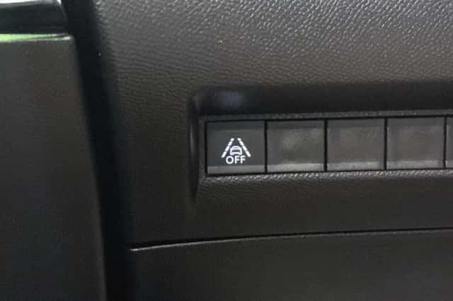 Peugeot e-2008 (2023) thumbnail 24