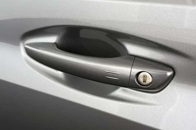 Peugeot 208 (2024) thumbnail 18