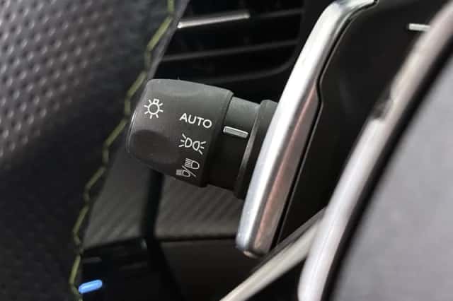 Peugeot 208 (2024) thumbnail 33