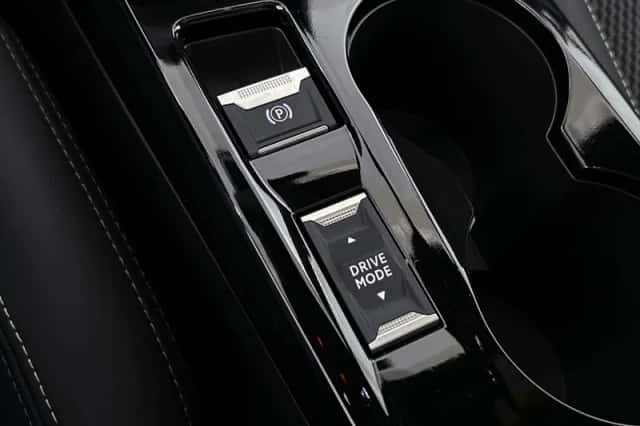 Peugeot 208 (2024) thumbnail 40