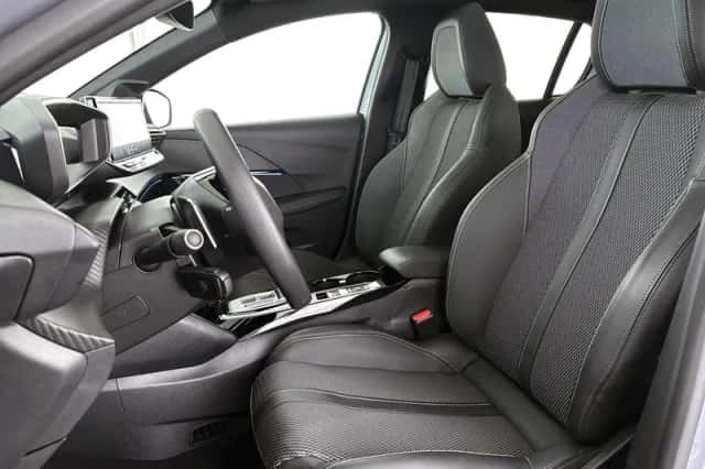 Peugeot 208 (2024) thumbnail 6