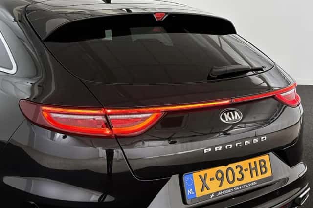 Kia Proceed (2021) thumbnail 20