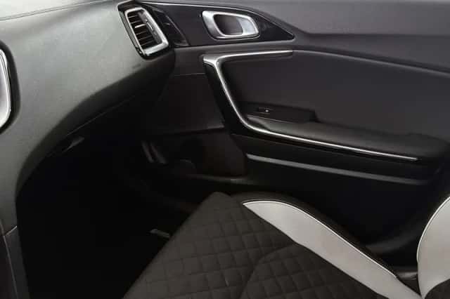 Kia Proceed (2021) thumbnail 39