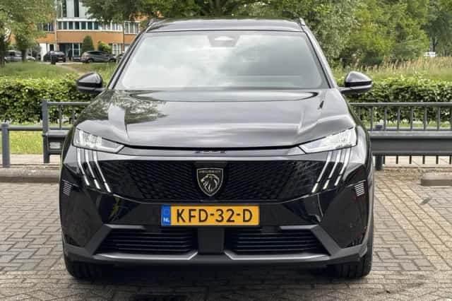Peugeot 5008 (2026) thumbnail 2