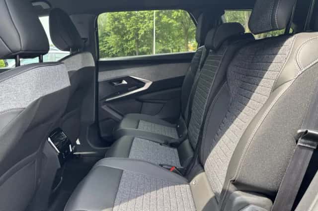 Peugeot 5008 (2026) thumbnail 9