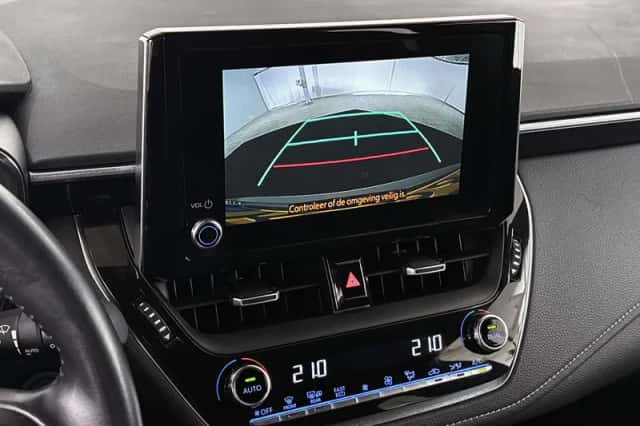 Toyota Corolla (2022) thumbnail 16