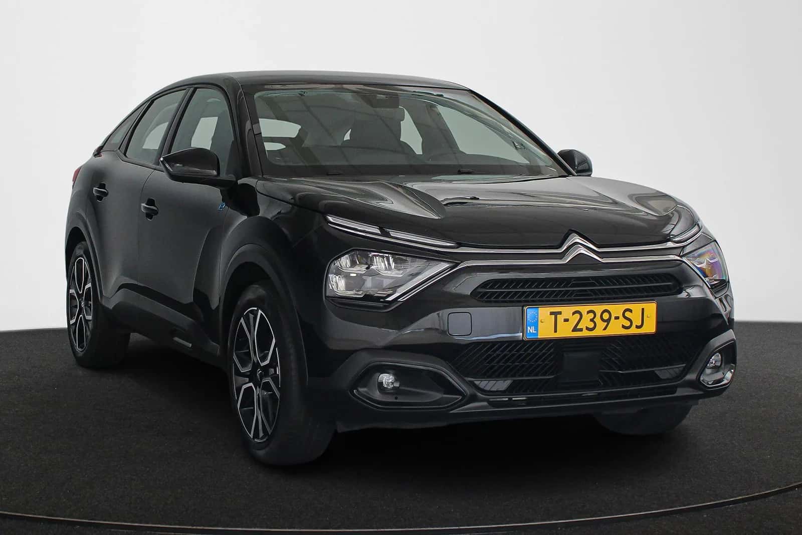 Citroën ë-C4 (2023) — foto 1