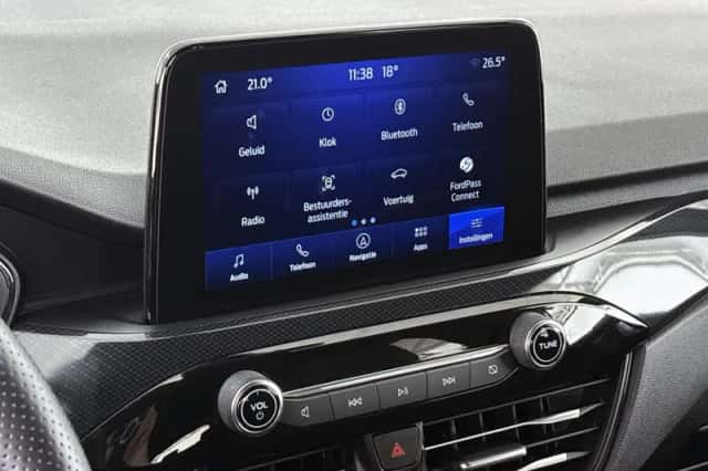 Ford Kuga (2023) thumbnail 13